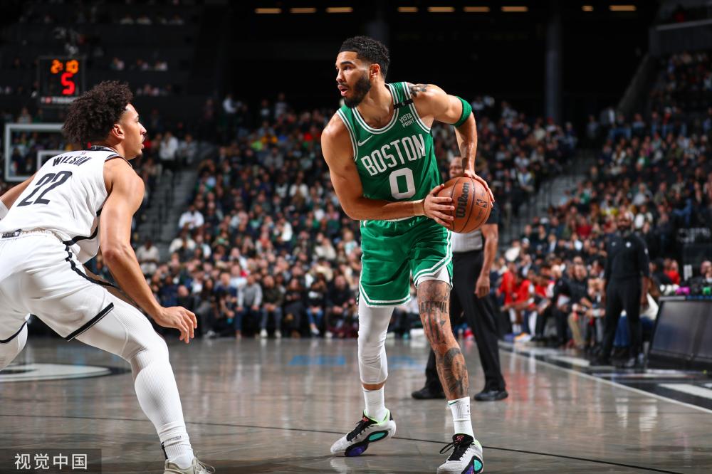 表现出色的 表现出色的