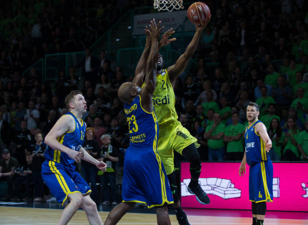 以求在决赛 以求在决赛