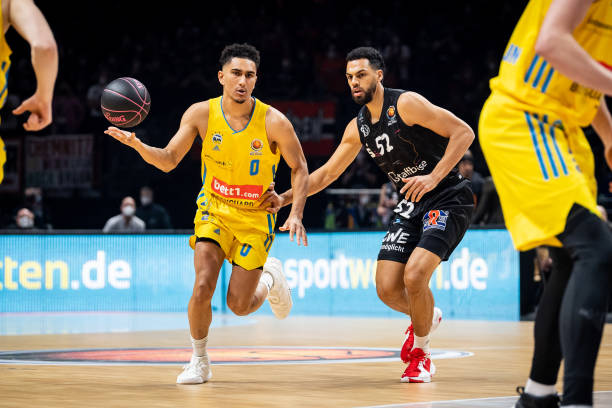 5次抢断 5次抢断