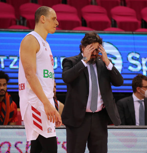 尽管乔治和 尽管乔治和